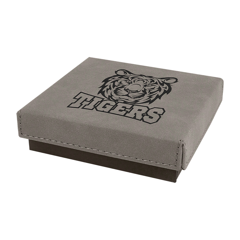 7 3/8' x 5 3/4' Gift Box with Laserable Leatherette Lid 7 3/8' x 5 3/4' Gift Box with Laserable Leatherette Lid