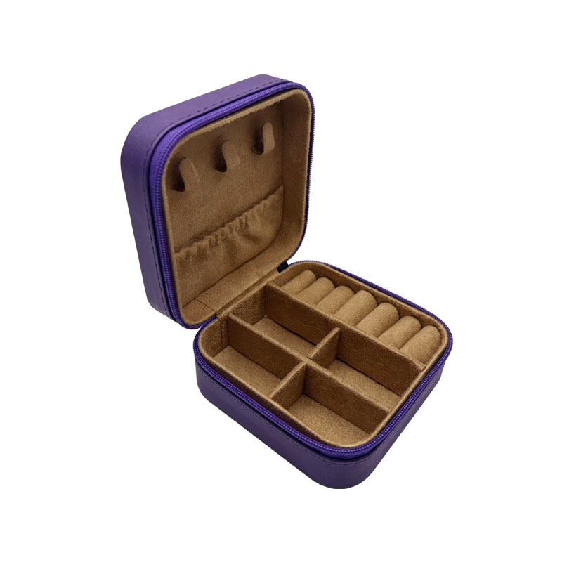 4×4 Laserable Leatherette Travel Jewelry Box with Tan Lining 4×4 Laserable Leatherette Travel Jewelry Box with Tan Lining