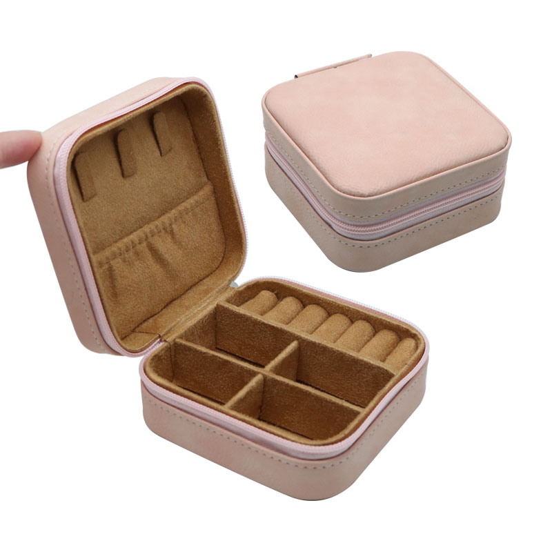 4×4 Laserable Leatherette Travel Jewelry Box with Tan Lining 4×4 Laserable Leatherette Travel Jewelry Box with Tan Lining